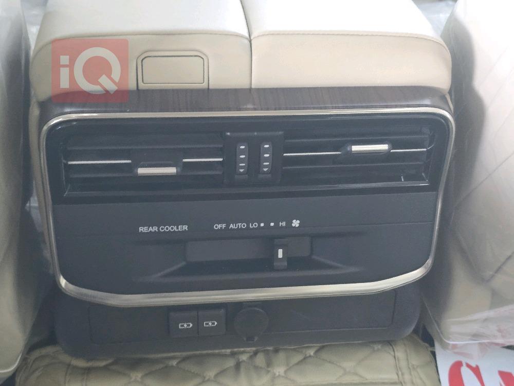 تۆیۆتا لاند کروزەر